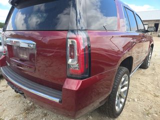 2020 GMC Yukon 4WD Denali - Exterior Rear Right Corner Image